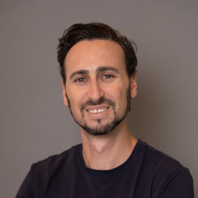 Lior Kol